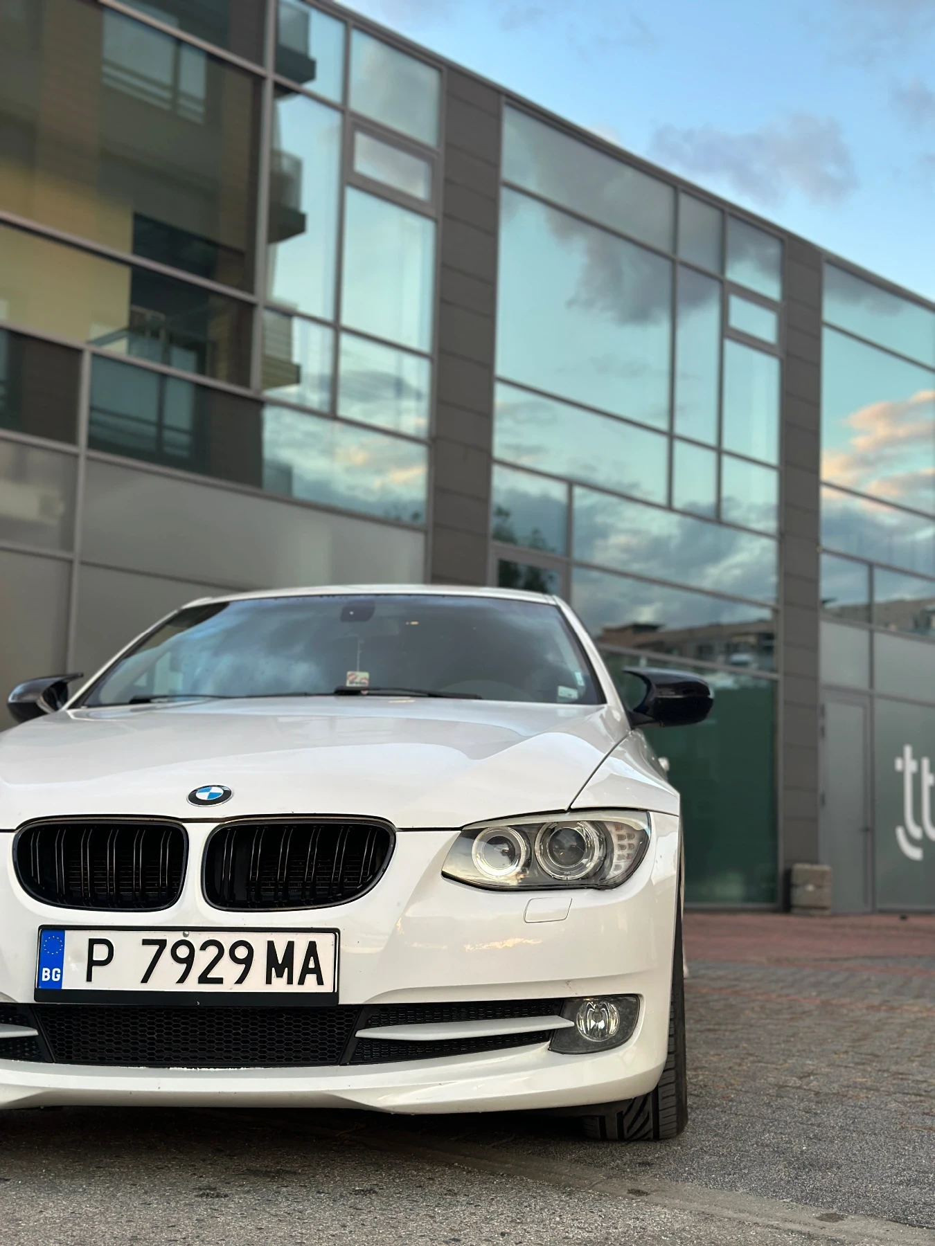 BMW 320, снимка 6 - Автомобили и джипове - 56066913