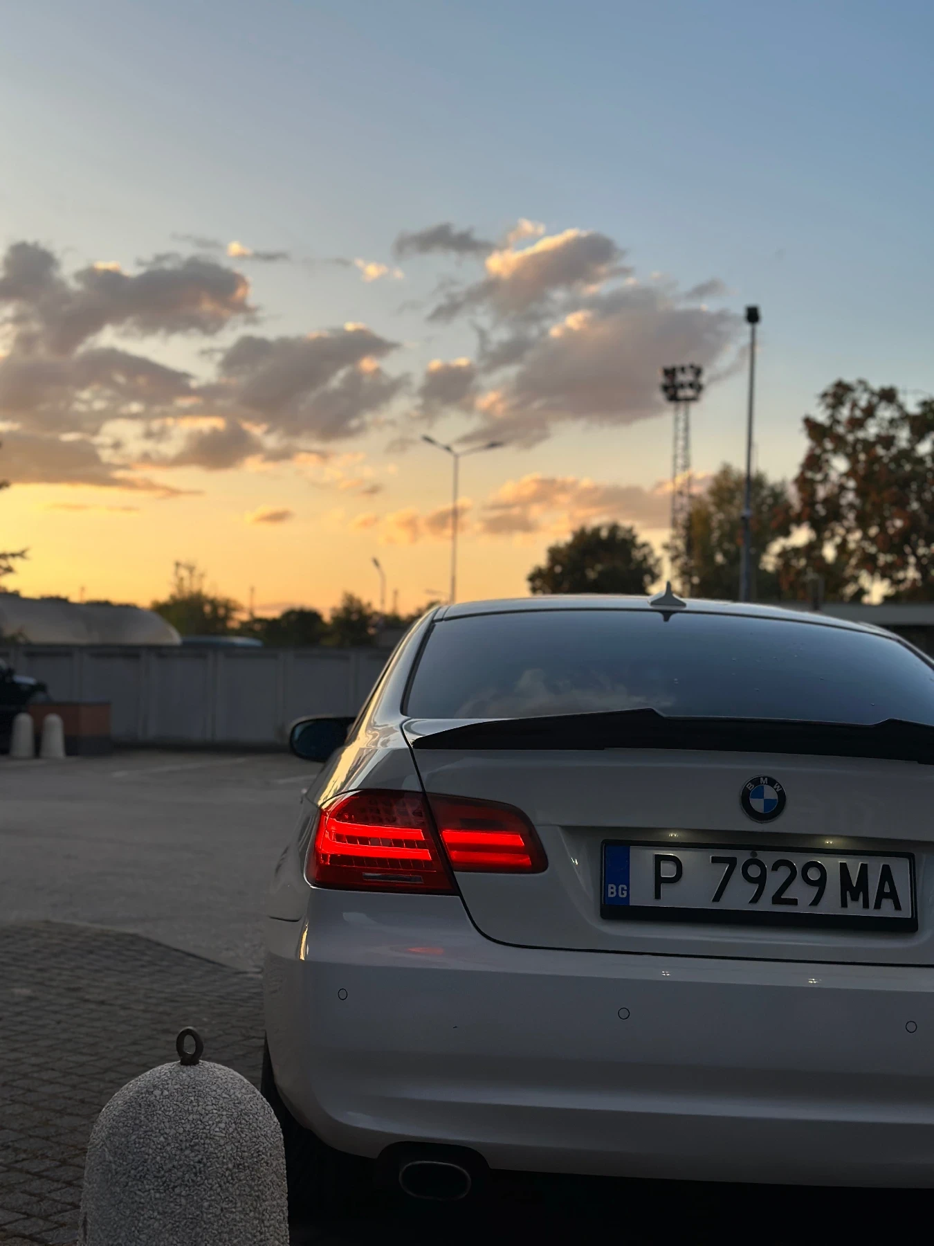 BMW 320, снимка 4 - Автомобили и джипове - 56066913