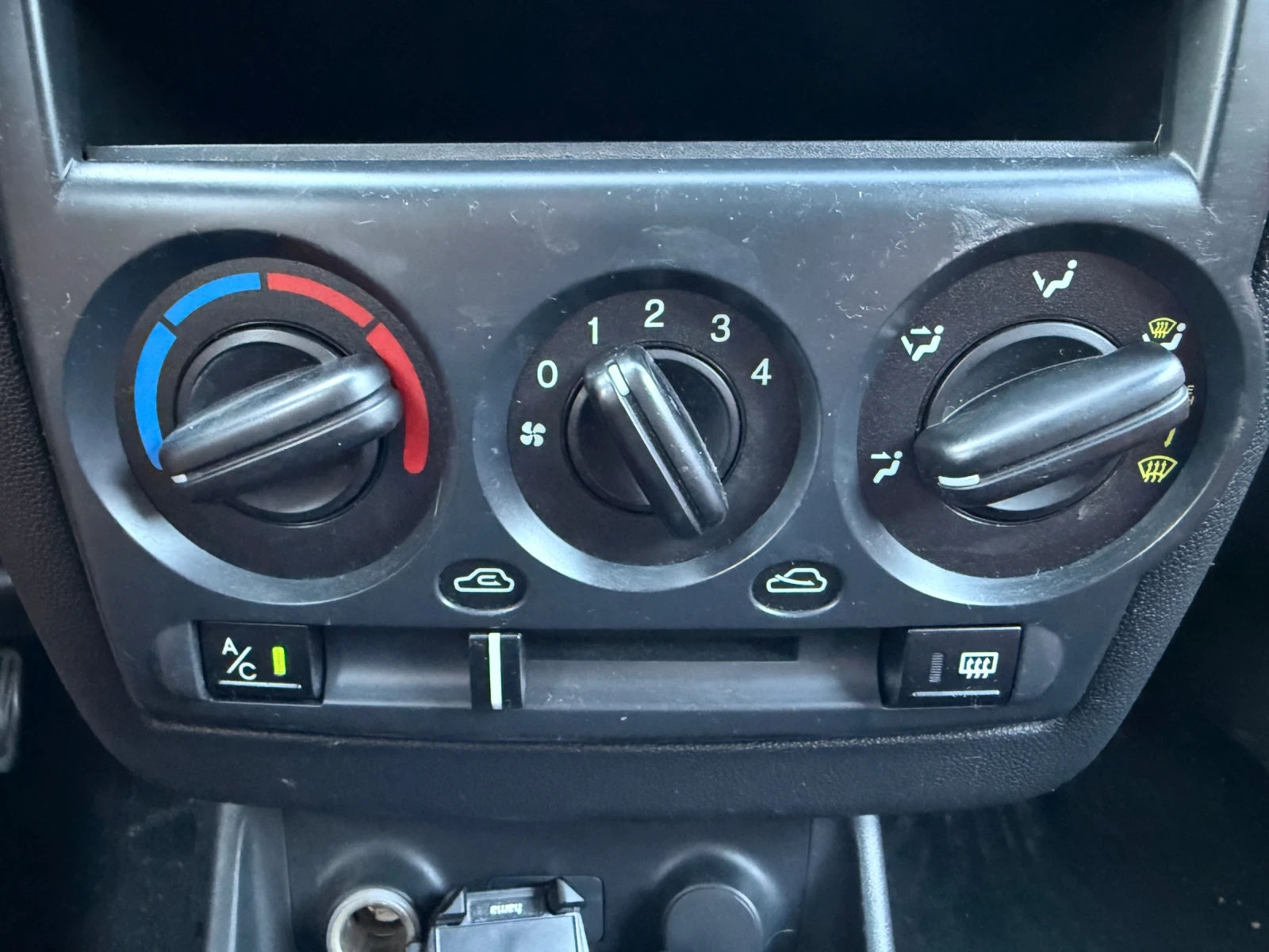 Hyundai Getz 1.1i топ-състояние ! , снимка 8 - Автомобили и джипове - 56122156