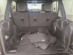 Jeep Wrangler * UNLIMITED SAHARA * CARFAX * 2 КЛЮЧА * , снимка 14