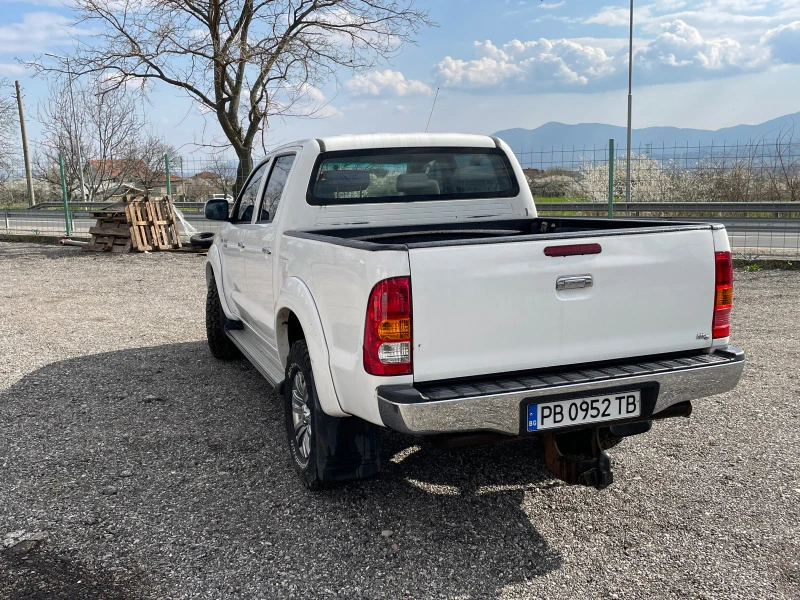 Toyota Hilux, снимка 5 - Автомобили и джипове - 47445443