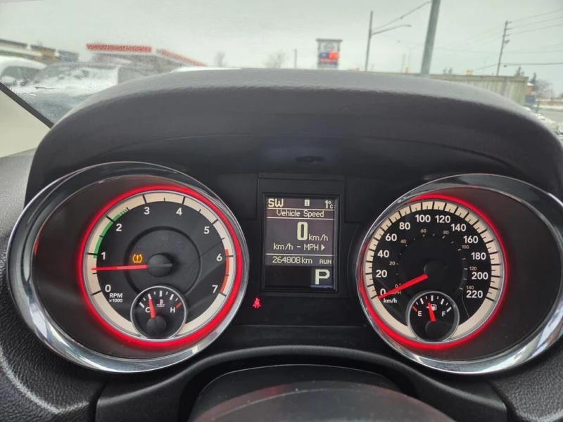 Dodge Durango * R/T, NO ACCIDENTS, ФИНАНСИРАНЕ * , снимка 17 - Автомобили и джипове - 52691202