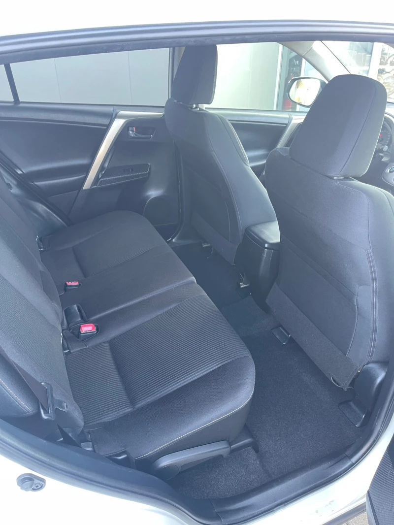 Toyota Rav4 D-4D 124 k.с. White Edition, снимка 12 - Автомобили и джипове - 53505433