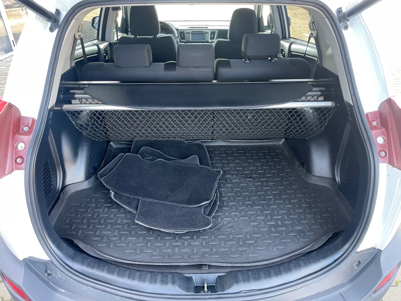 Toyota Rav4 D-4D 124 k.с. White Edition, снимка 14 - Автомобили и джипове - 53505433