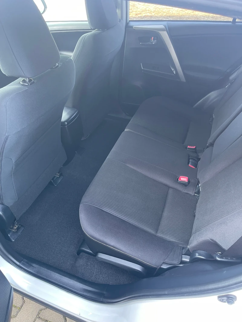 Toyota Rav4 D-4D 124 k.с. White Edition, снимка 10 - Автомобили и джипове - 53505433