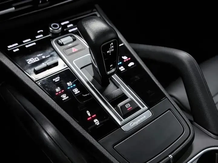 Porsche Cayenne Coupe * Фиксирана цена до БГ * Без инциденти * , снимка 11 - Автомобили и джипове - 54288657