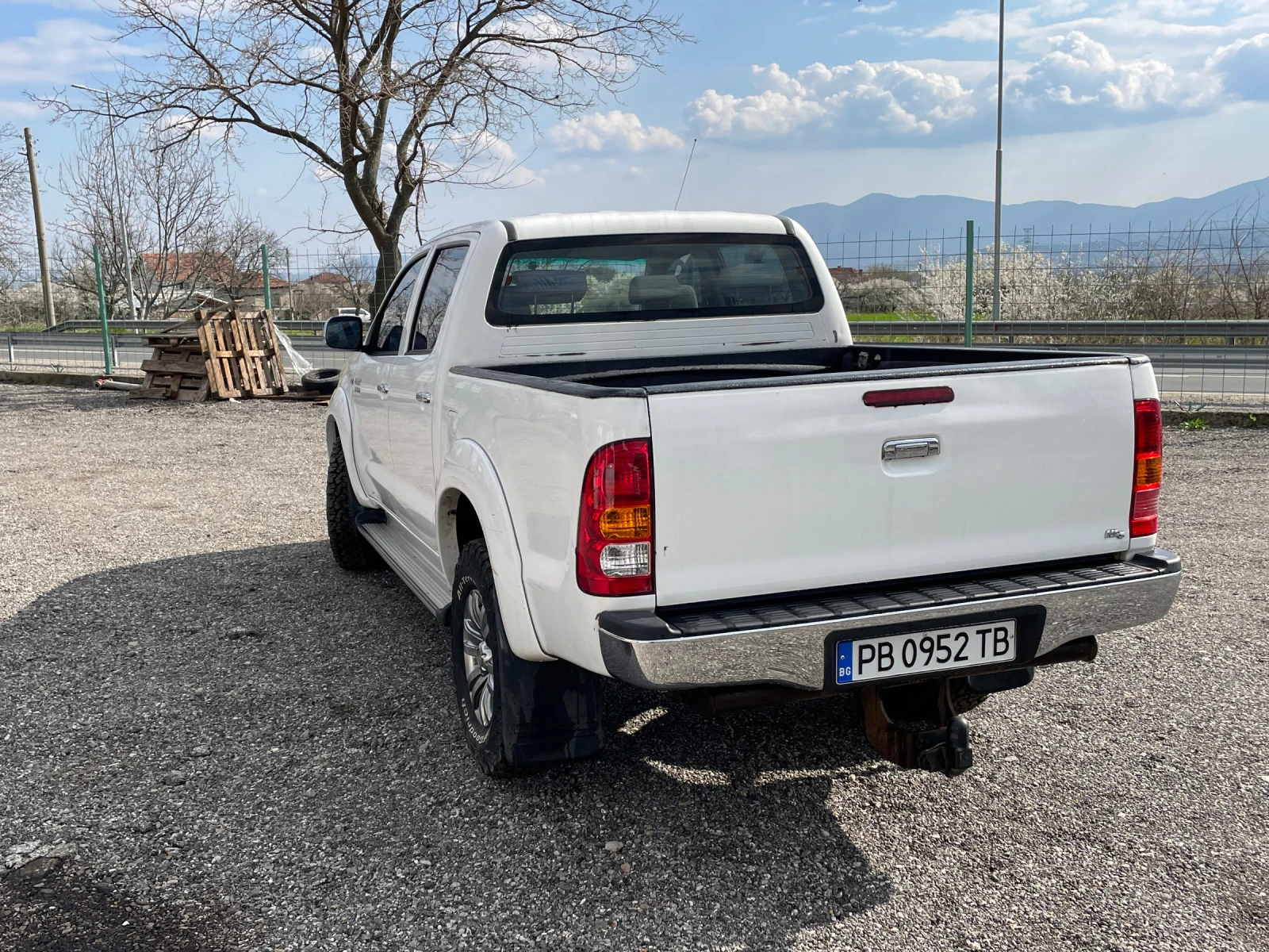 Toyota Hilux  - изображение 5