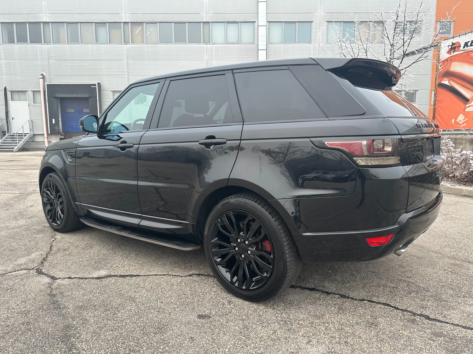 Land Rover Range Rover Sport 3.0D HSE 7 Местен/Всички Екстри - изображение 3