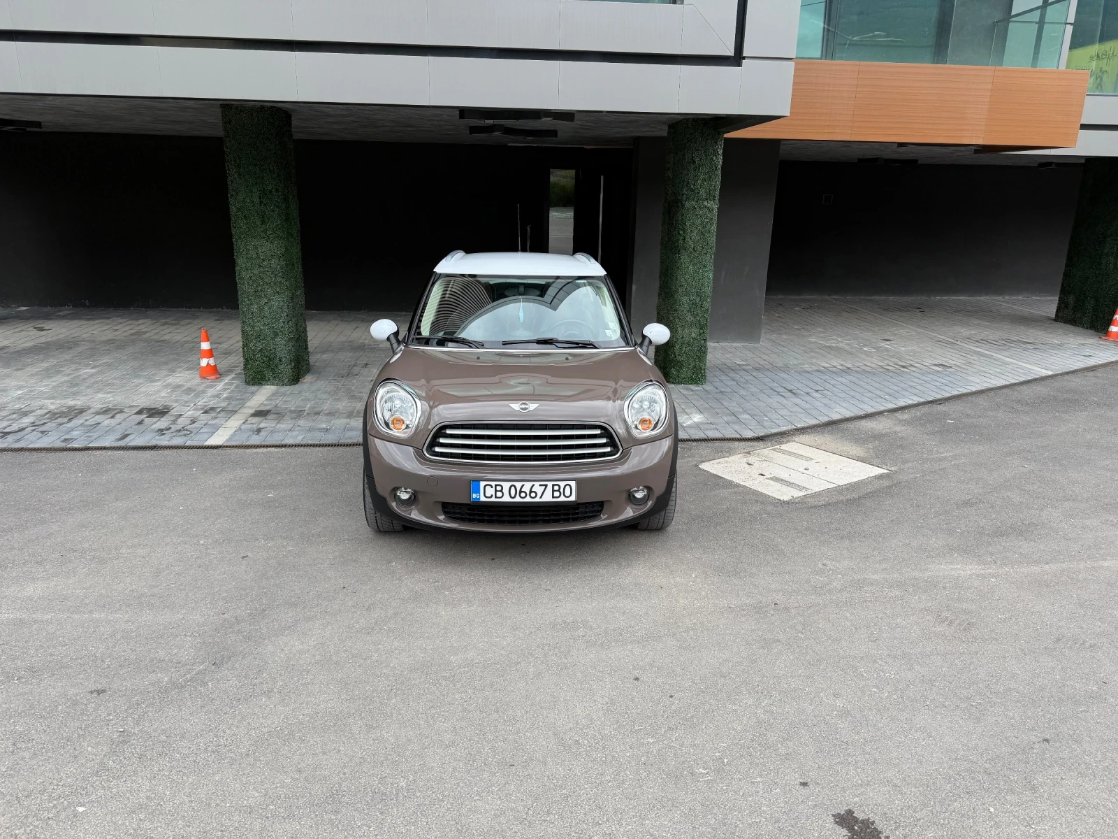 Mini Countryman 1.6D ALL4 4X4 - изображение 2