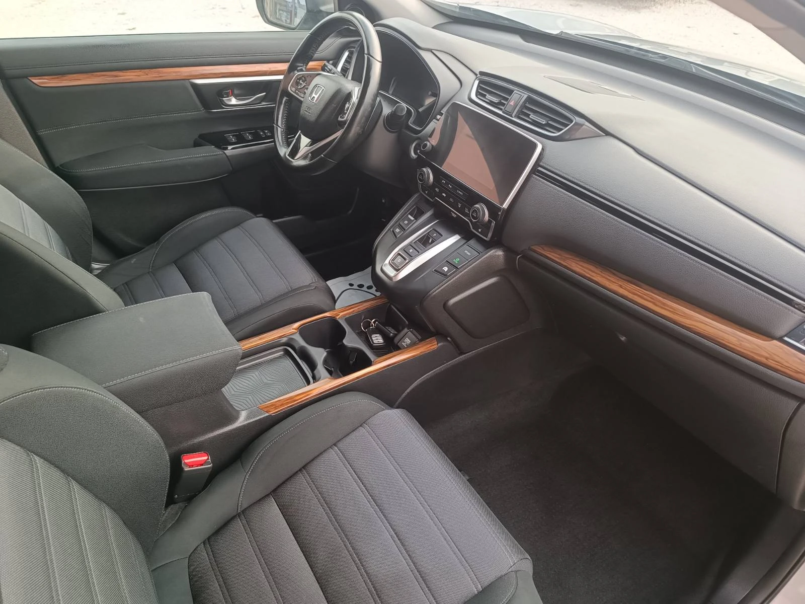 Honda Cr-v 2.0 Hybrid - изображение 9