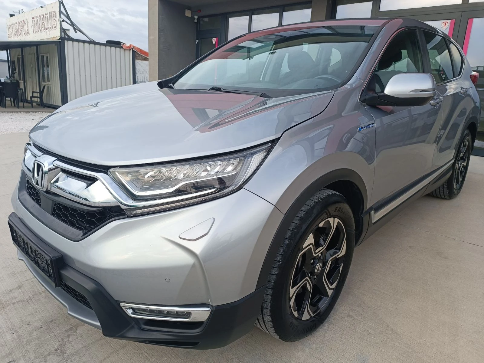 Honda Cr-v 2.0 Hybrid - изображение 2