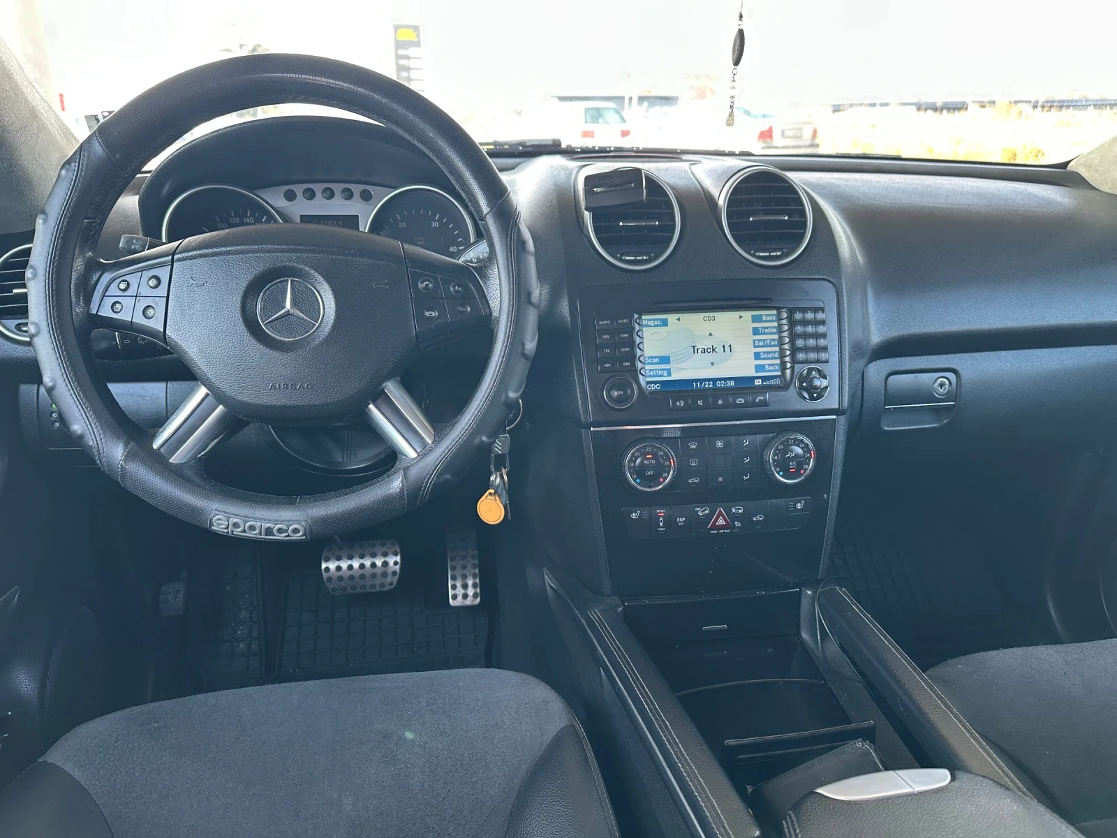 Mercedes-Benz ML 320  - изображение 8