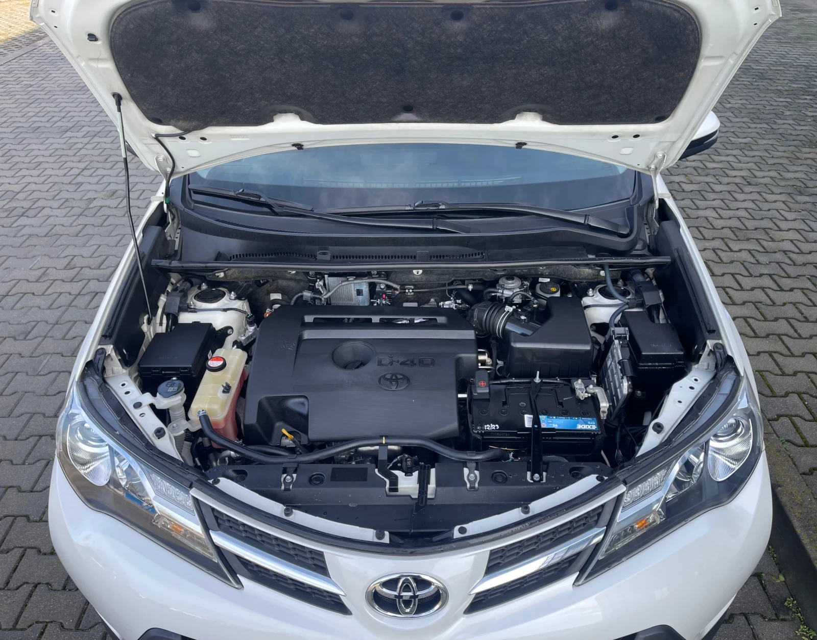 Toyota Rav4 D-4D 124 k.�. White Edition | Mobile.bg � ����������� 15