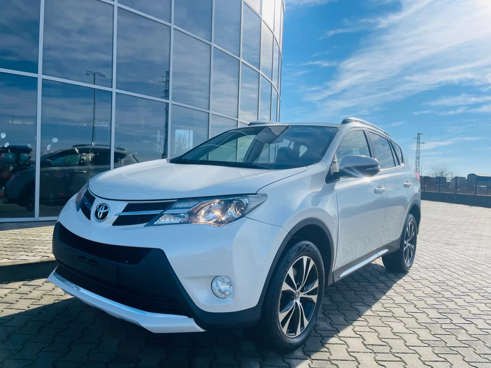 Toyota Rav4 D-4D 124 k.�. White Edition | Mobile.bg � ����������� 1