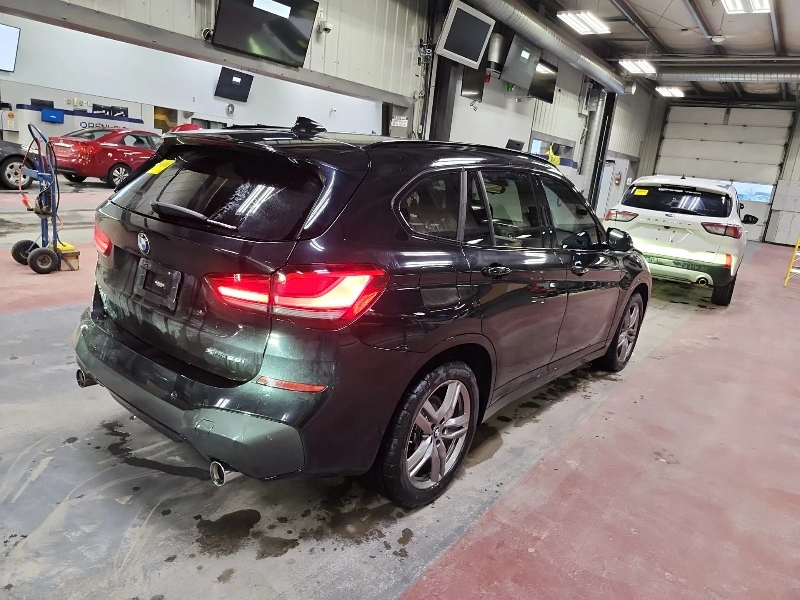 BMW X1 xDrive28i Sports - изображение 3