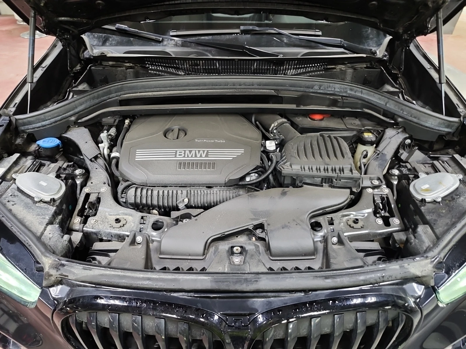 BMW X1 xDrive28i Sports - изображение 9