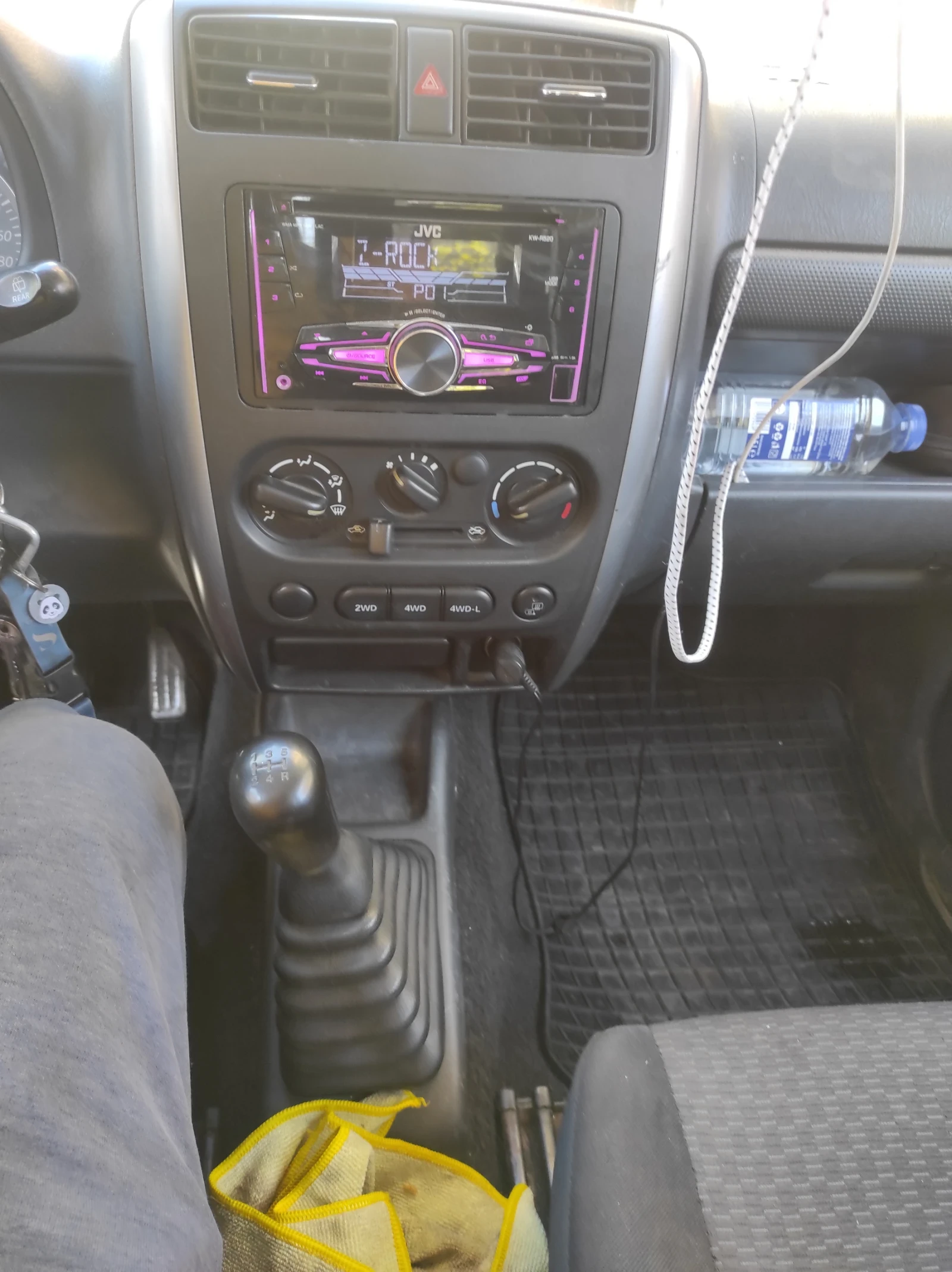 Suzuki Jimny, снимка 10 - Автомобили и джипове - 53744950