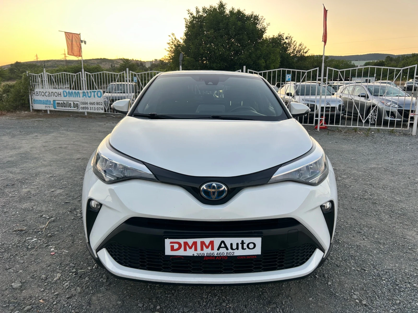 Toyota C-HR HYBRID / FACELIFT / ЕВРО6 / YOUTUBE / WAZE , снимка 2 - Автомобили и джипове - 53977472