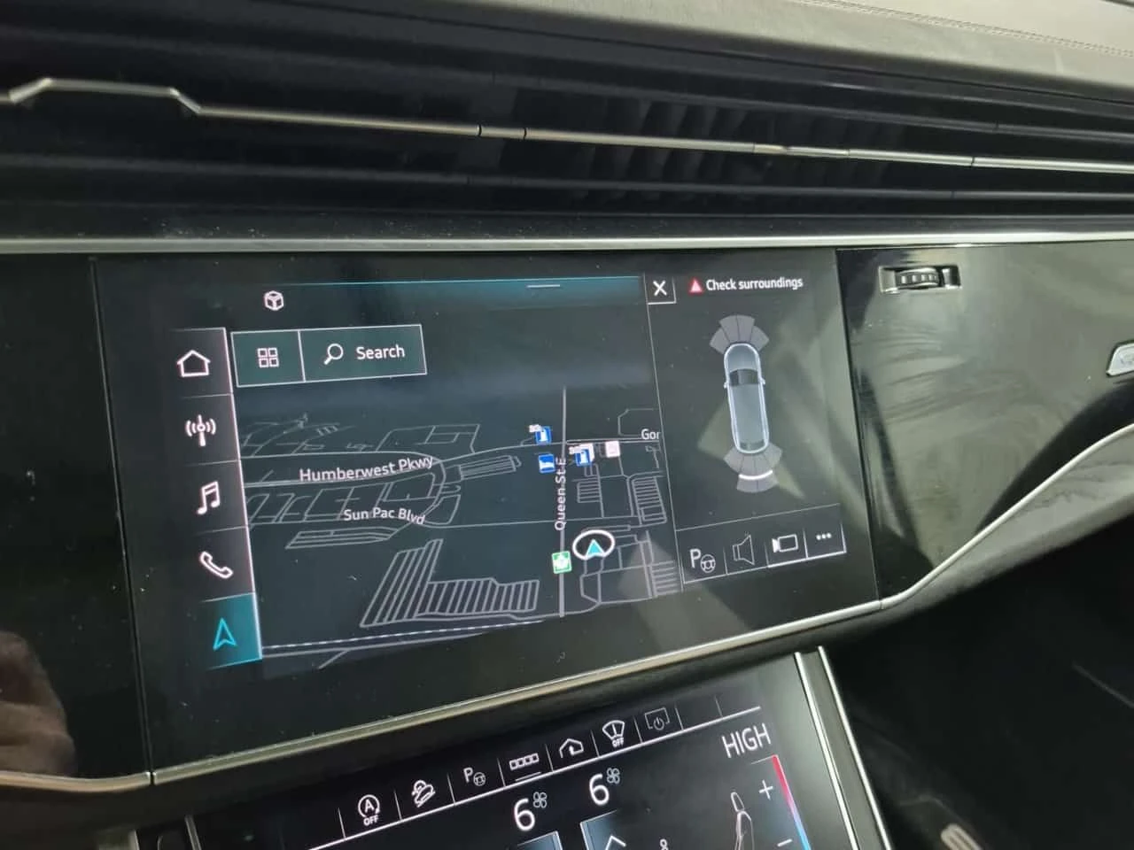 Audi Q8 * TECHNIK * 2 КЛЮЧА * ОБДУХВАНЕ * ДИСТРОНИК * ПАНО, снимка 11 - Автомобили и джипове - 54060534