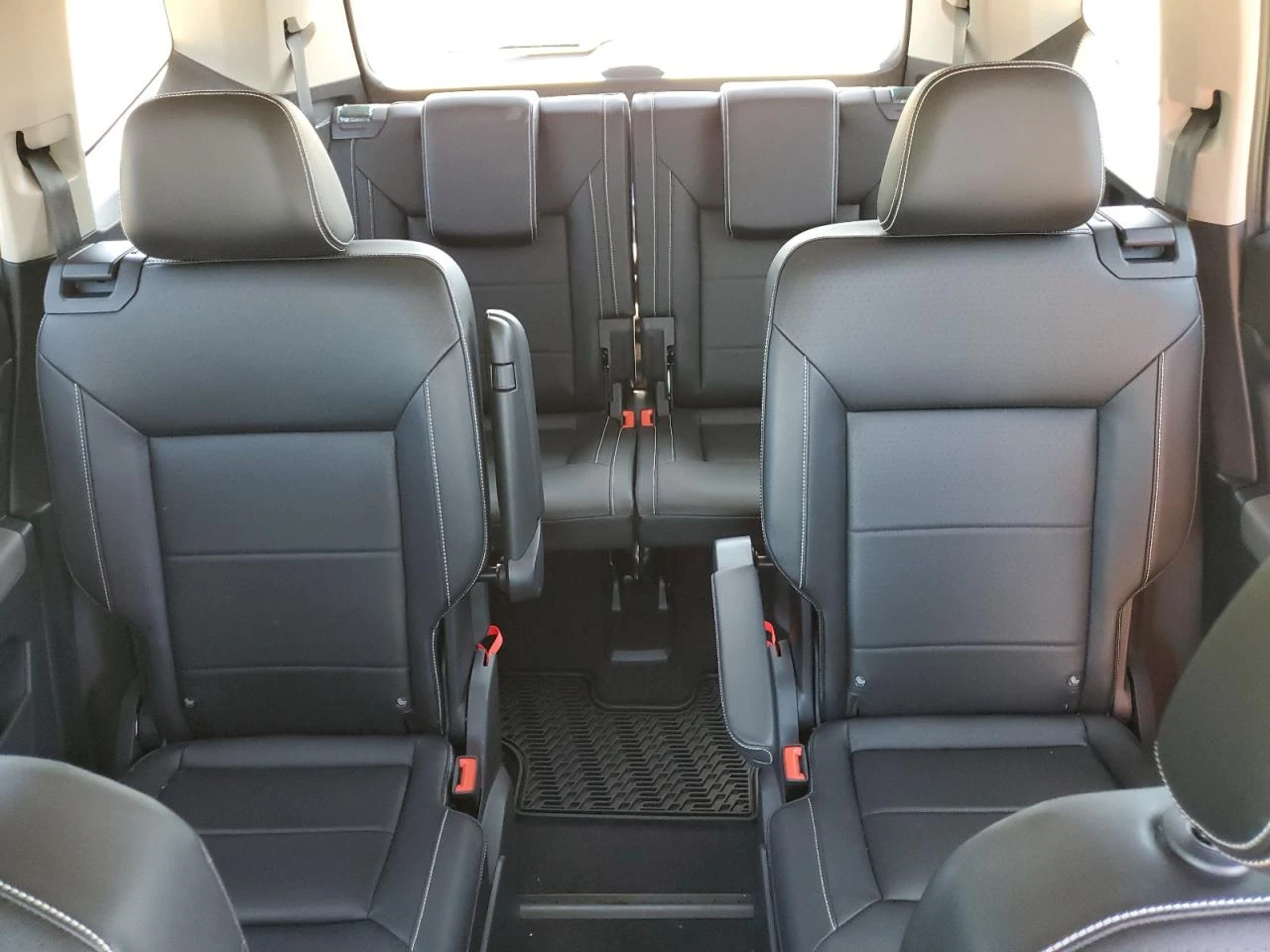 VW Atlas 2.0l Volkswagen Se, снимка 10 - Автомобили и джипове - 54255471