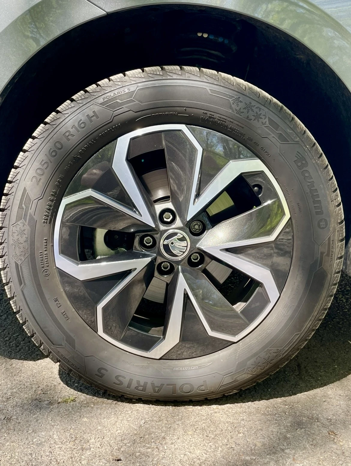 Skoda Kamiq, снимка 14 - Автомобили и джипове - 54323732