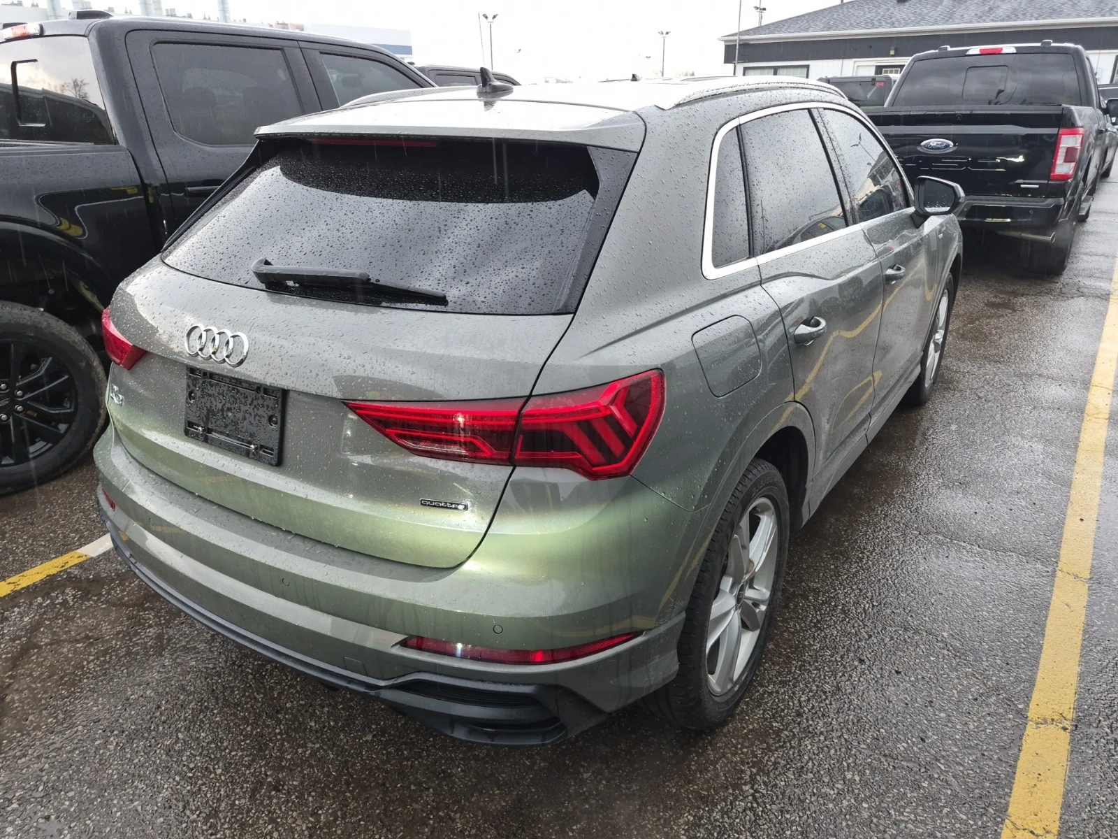Audi Q3 PROGRESSIV * CARFAX * АВТО КРЕДИТ * Цена до БГ * , снимка 3 - Автомобили и джипове - 54585986