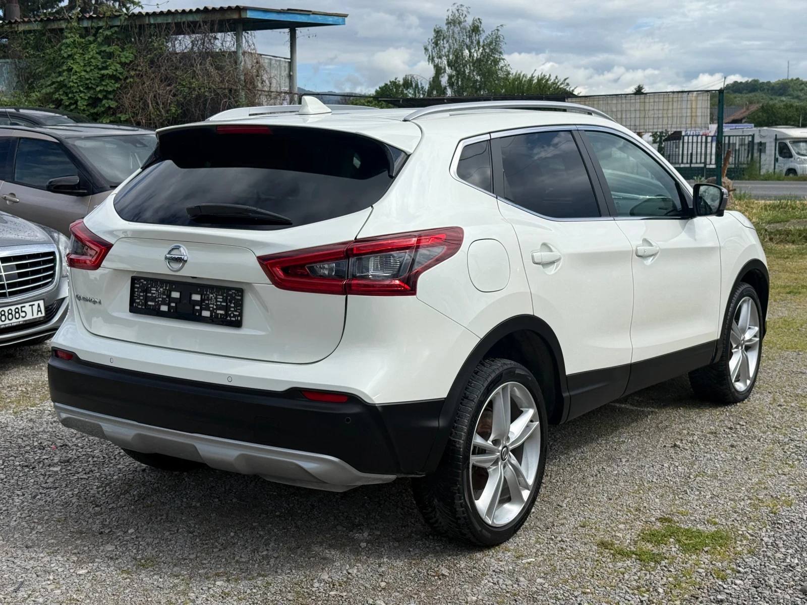 Nissan Qashqai 1.5DCI* TEKNA+ * AVTOMAT* PANO* EURO6D* , снимка 5 - Автомобили и джипове - 54686238