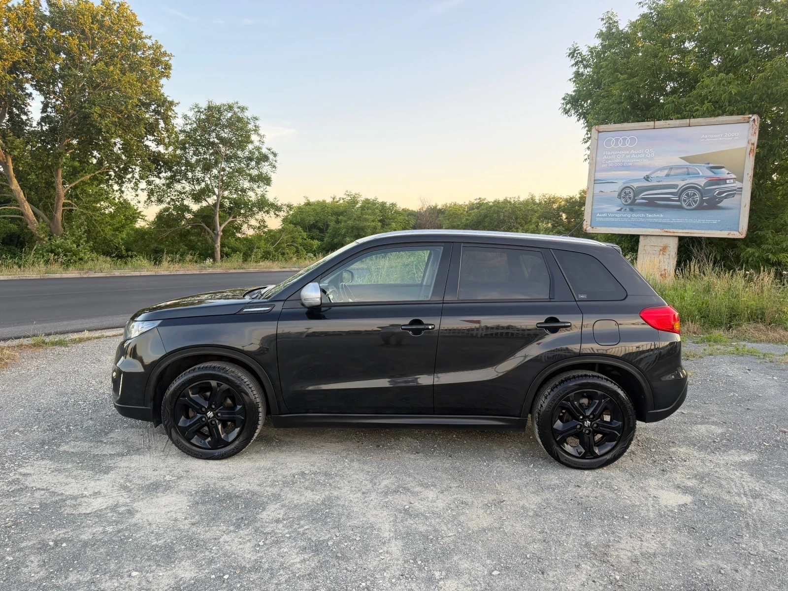 Suzuki Vitara 4Х4 / АВТОМАТИК / БЕНЗИН / ЕВРО6 / ДИСТРОНИК, снимка 8 - Автомобили и джипове - 54840184