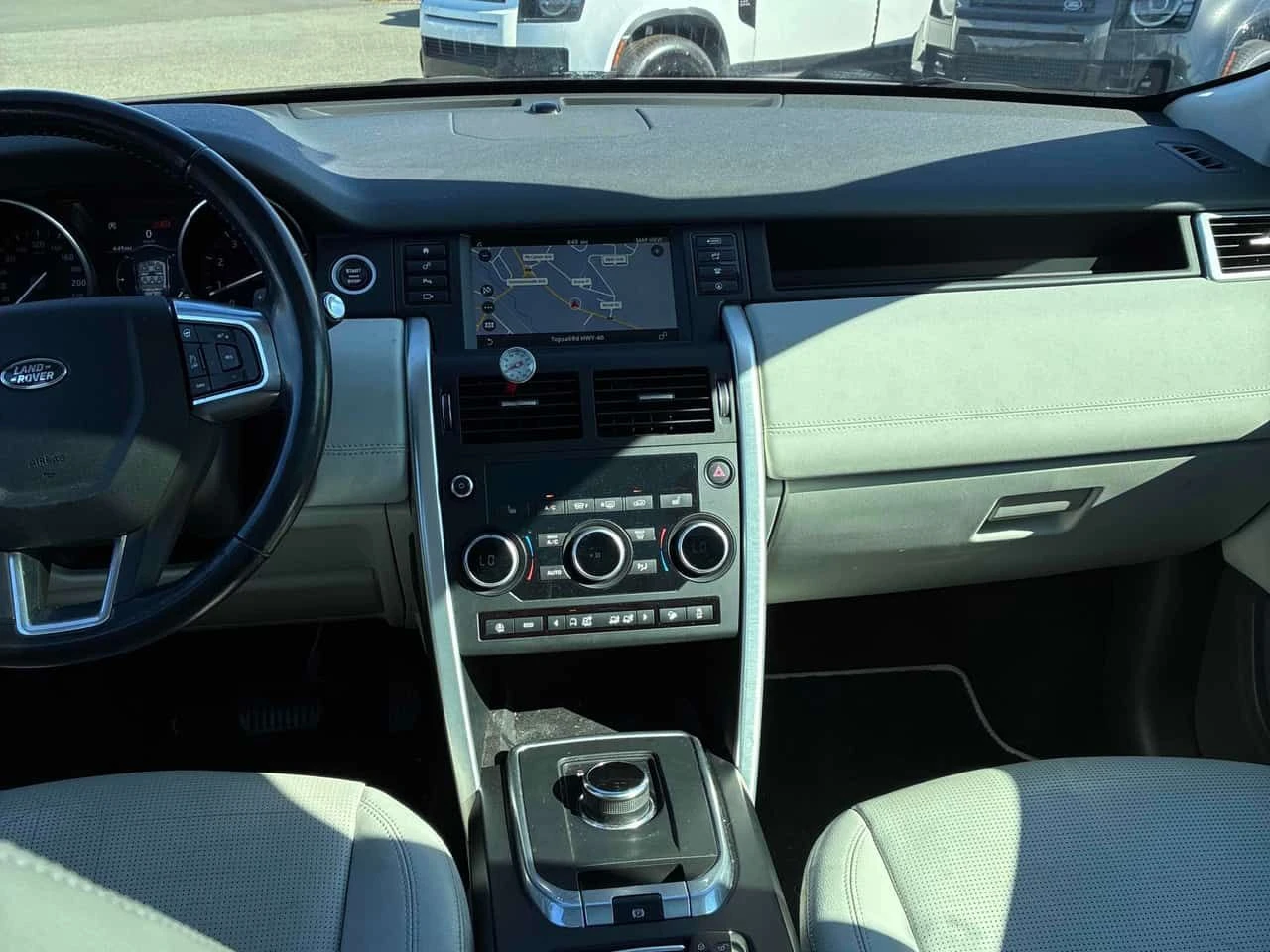 Land Rover Discovery Sport * HSE * CARFAX * ЦЕНА ДО БГ, снимка 9 - Автомобили и джипове - 55398747