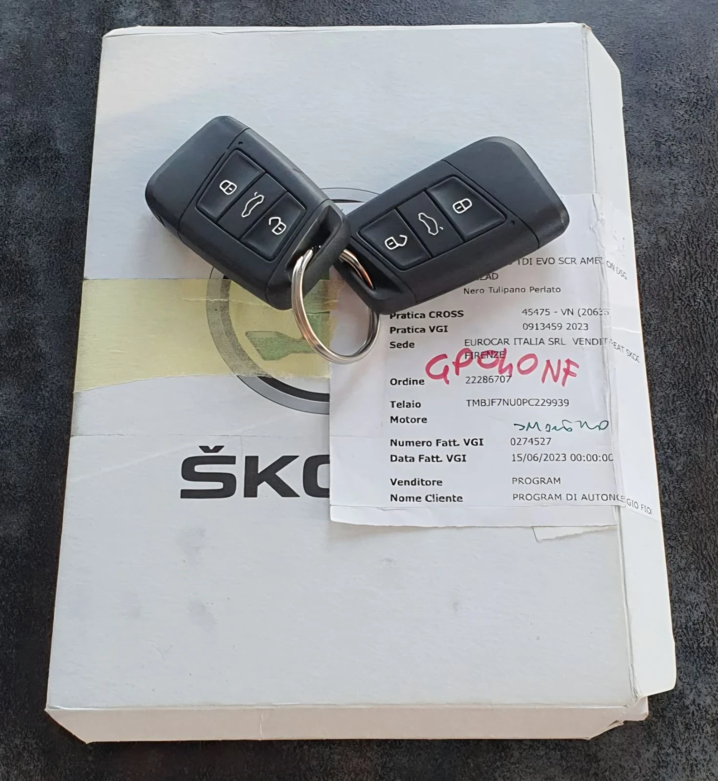 Skoda Karoq 2.0TDI EVO SCR 7DSG EXEQUTIVE, снимка 16 - Автомобили и джипове - 55743387