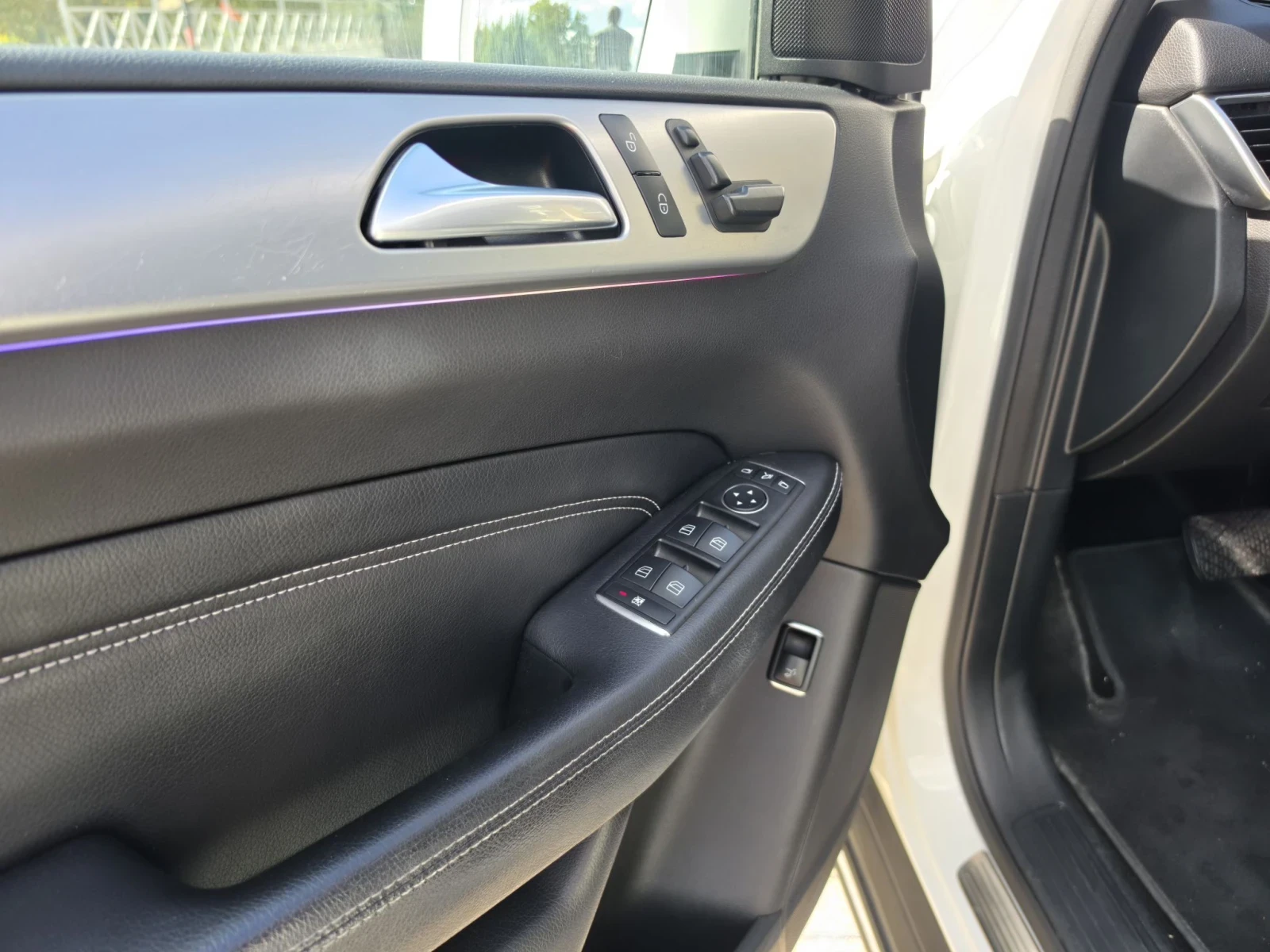 Mercedes-Benz ML 350 BlueTEC 4 MATIC, снимка 11 - Автомобили и джипове - 56245908