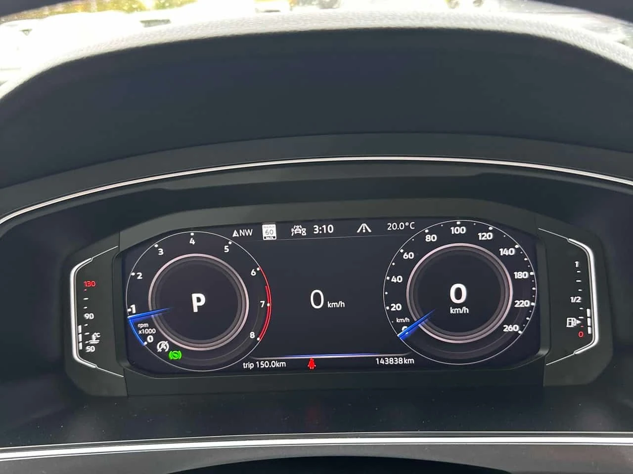 VW Tiguan Highline R Line / 360 / Fender / Carfax  | Mobile.bg � ����������� 8