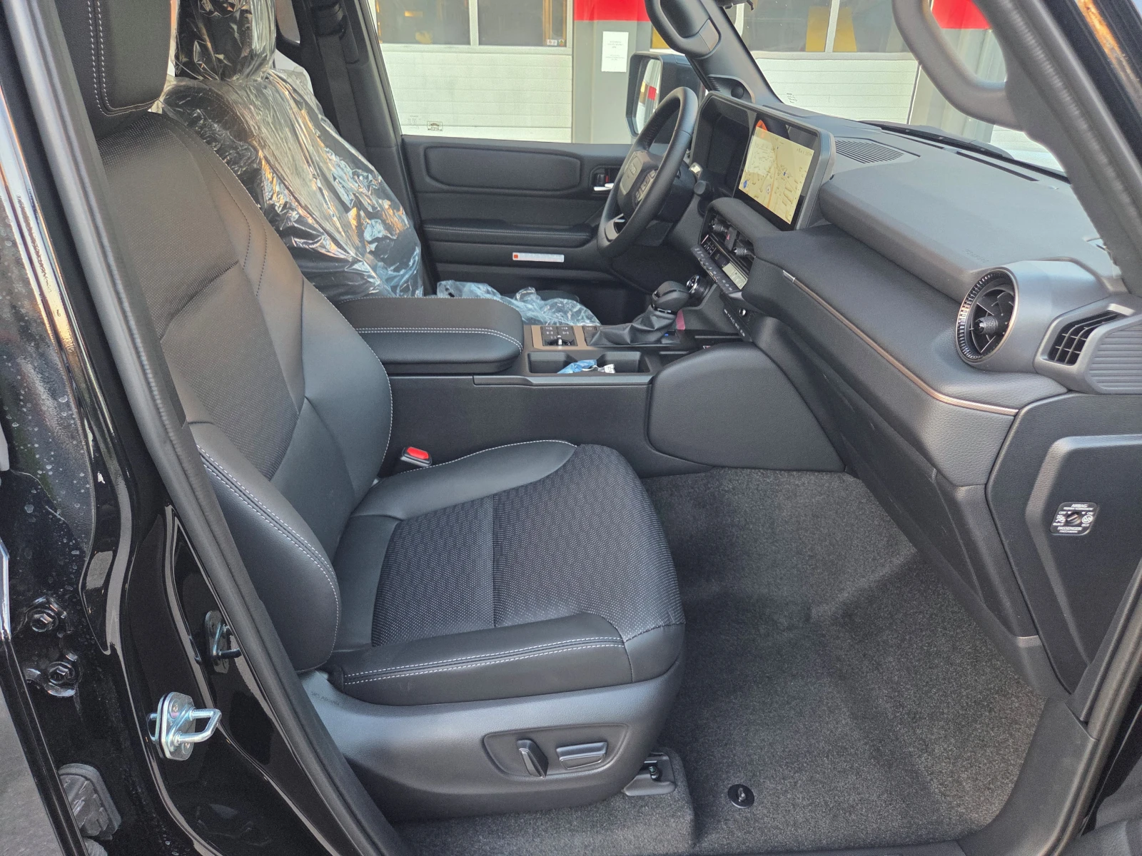 Toyota Land cruiser LC250/2.8d/LUXURY/JBL/HEAD-UP/7�/HOB!!!��������!!! | Mobile.bg � ����������� 15