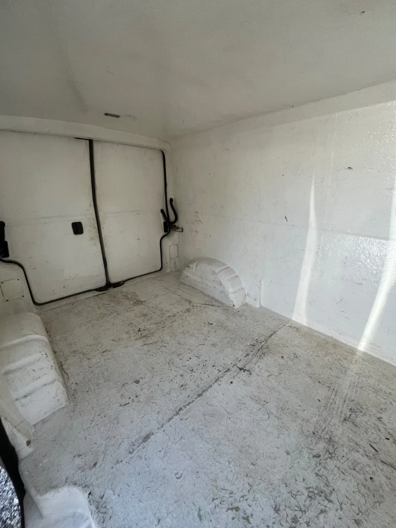 VW Transporter, снимка 4 - Бусове и автобуси - 52350321