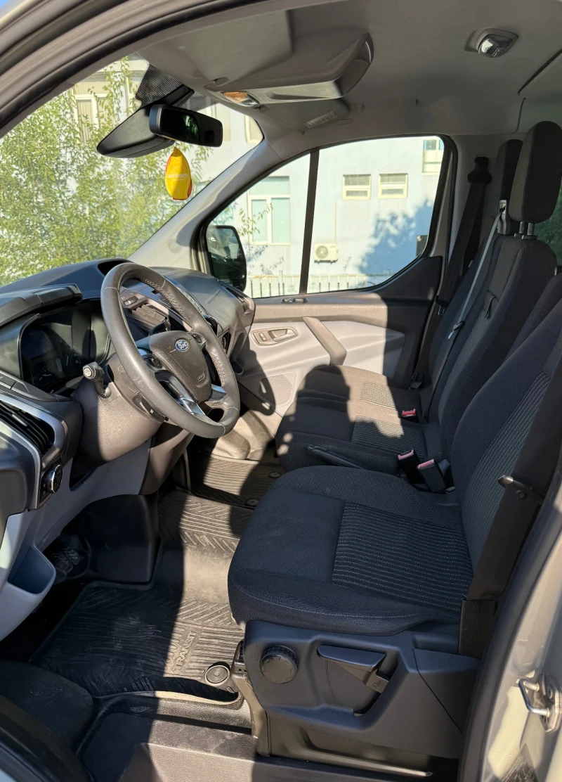 Ford Transit Custom, снимка 8 - Бусове и автобуси - 52621194