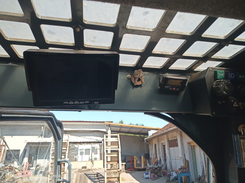 Мини челни товарачи GEHL 1750RT, снимка 9 - Индустриална техника - 52203742