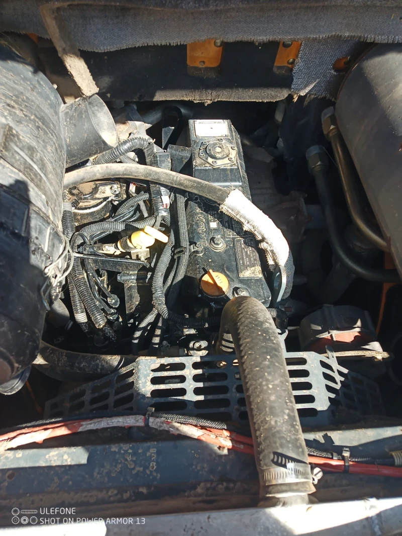 Мини челни товарачи GEHL 1750RT, снимка 4 - Индустриална техника - 52203742