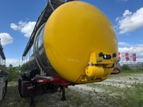 Полуремарке Schwarzmuller Цистерна 4камери 32400l, снимка 2