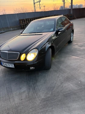 Mercedes-Benz E 220, снимка 3