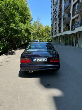 Обява за продажба на Mercedes-Benz E 55 AMG ~39 999 лв. - изображение 4