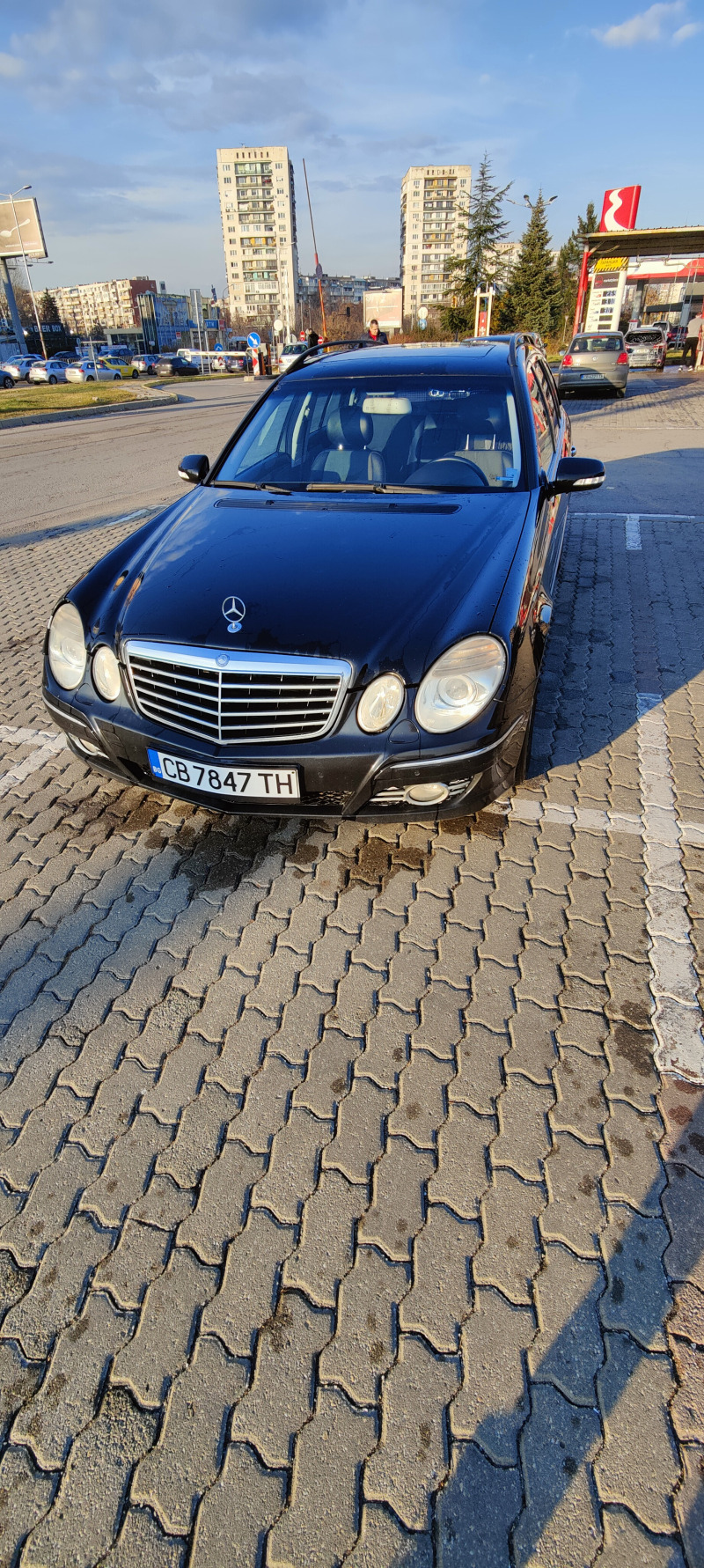 Mercedes-Benz E 220, снимка 1 - Автомобили и джипове - 44768366