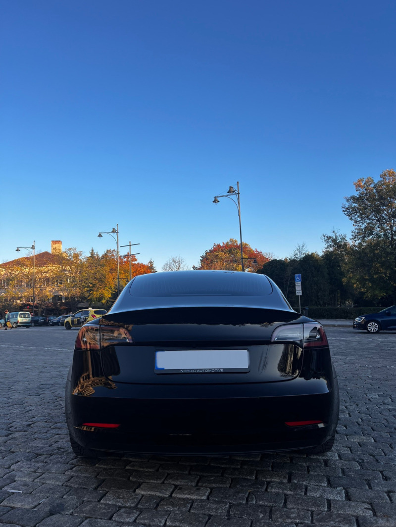 Tesla Model 3 PERFORMANCE/Black/Пълна Гаранция!, снимка 7 - Автомобили и джипове - 45422705