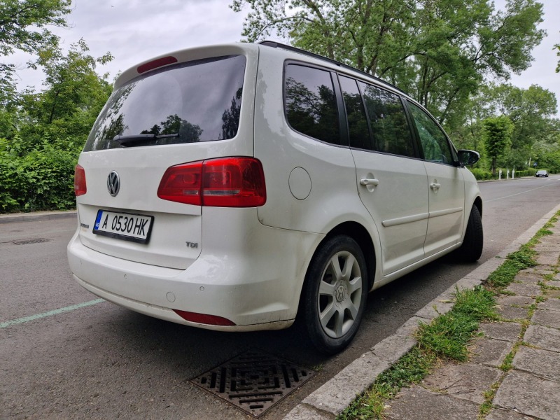 VW Touran 1600, снимка 8 - Автомобили и джипове - 45672663