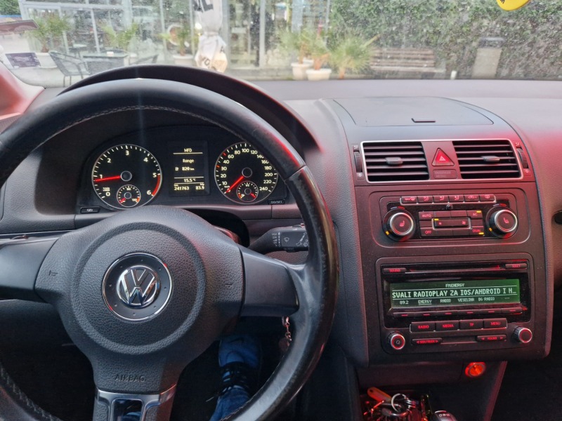 VW Touran 1600, снимка 7 - Автомобили и джипове - 45672663