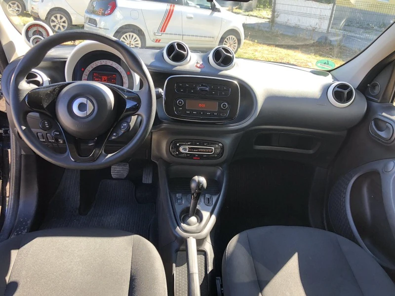 Smart Forfour EQ electric, снимка 13 - Автомобили и джипове - 47732768