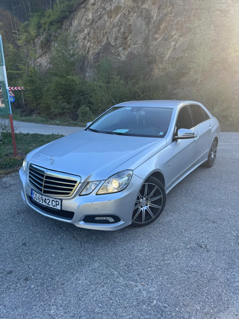 Mercedes-Benz E 350  full екстри , снимка 1 - Автомобили и джипове - 47446505