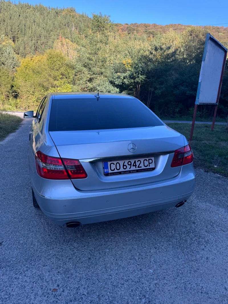 Mercedes-Benz E 350  full екстри , снимка 5 - Автомобили и джипове - 47446505