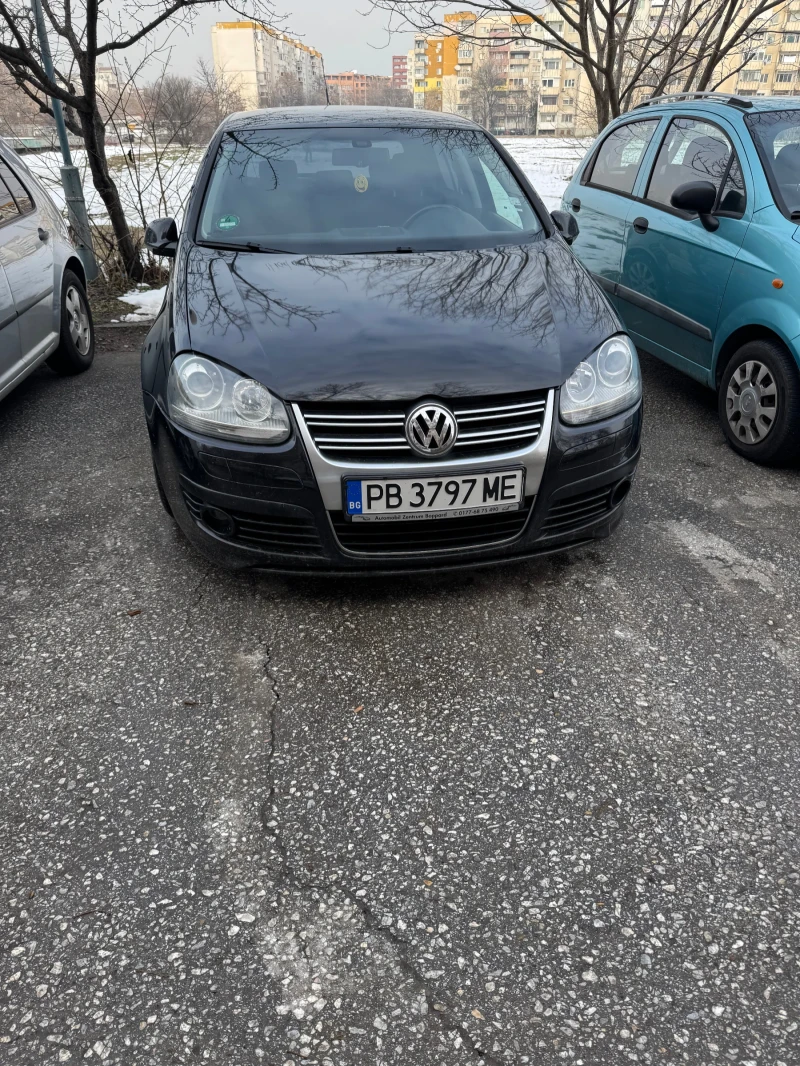 VW Golf, снимка 1 - Автомобили и джипове - 48701558