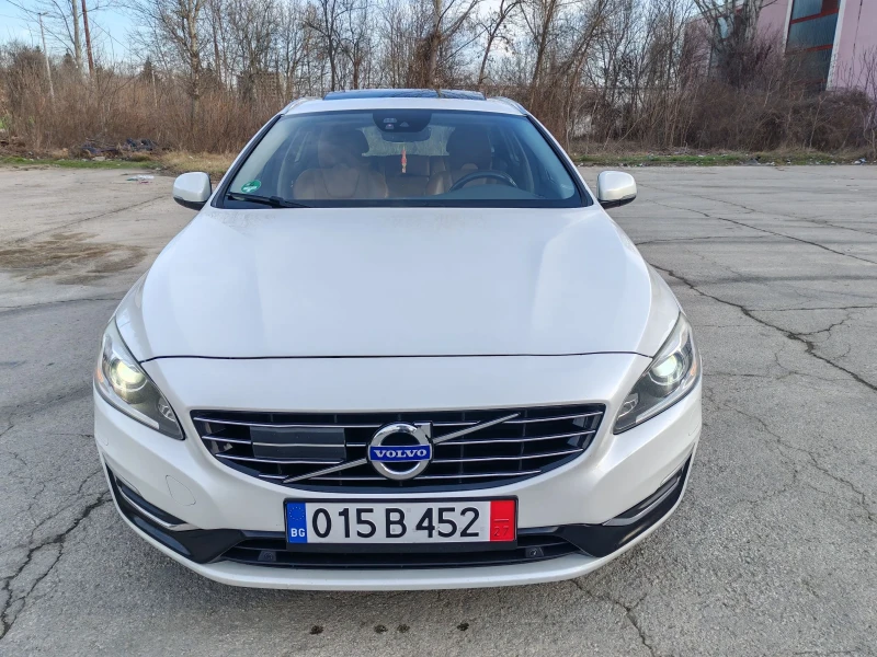 Volvo V60 2.4 D6 PLUG IN HYBRID 4WD, снимка 3 - Автомобили и джипове - 49118249