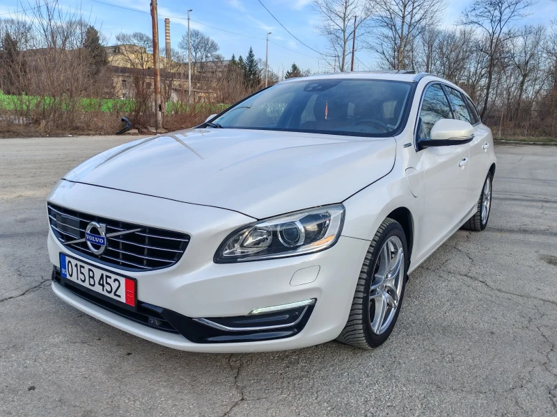 Volvo V60 2.4 D6 PLUG IN HYBRID 4WD, снимка 6 - Автомобили и джипове - 49118249